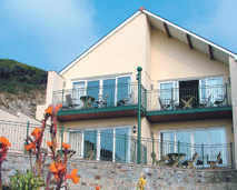 Beachcombers Apartments
